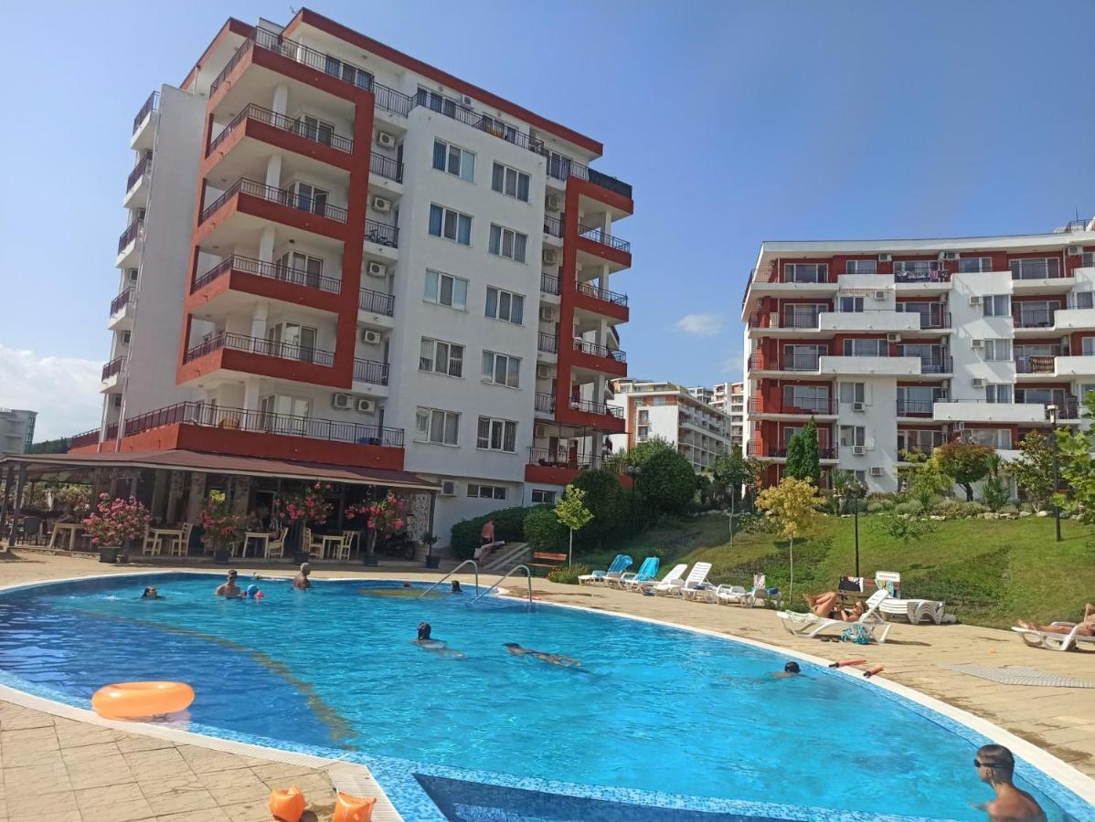 Частни Апартаменти За Гости - Панорама Бийч-Форд Нокс Sveti Vlas Ngoại thất bức ảnh